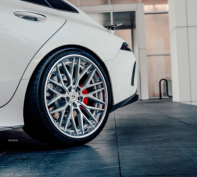 Фото дисков Strasse Wheels SV10M Deep Concave FS на Mercedes-Benz AMG GT I
