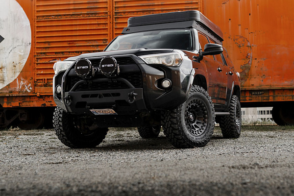 Фото дисков Black Rhino BARRAGE Черный сатин на Toyota 4Runner V