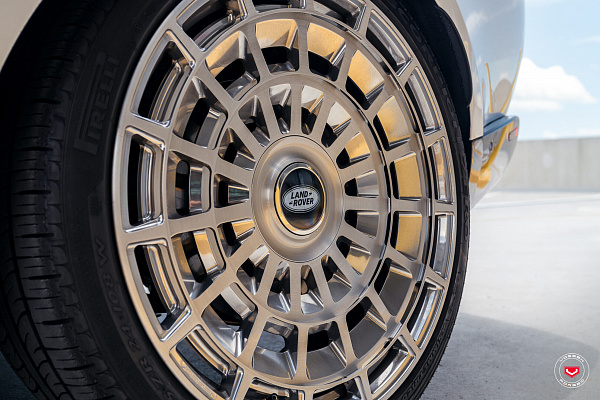 Фото дисков Vossen LC3-12 Глянцевый лак на Land Rover Range Rover V