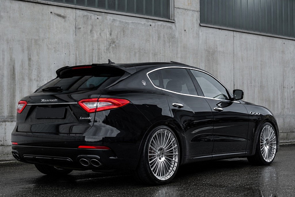 Фото дисков ST Wheels ST3 Полированный лак на Maserati Levante