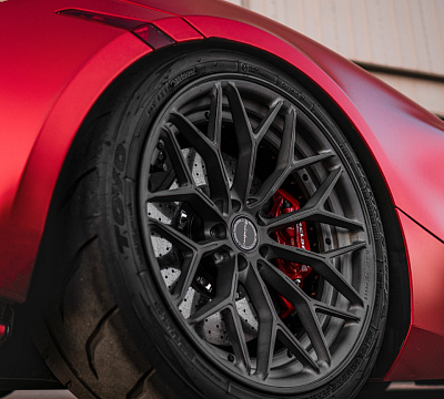 Фото дисков Brixton Forged CM6-R на McLaren 720S
