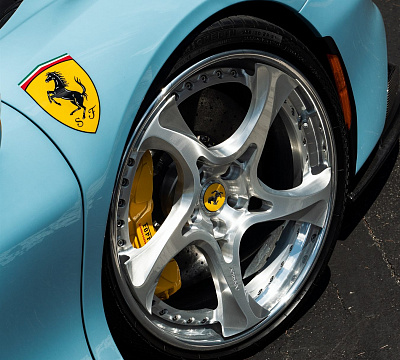Фото дисков Anrky XR-305 на Ferrari SF90