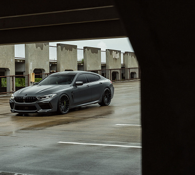 Фото дисков Vossen S17-04 на BMW 8/M8