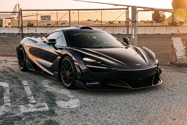 Фото дисков Brixton Forged CM6-RS Черный сатин на McLaren 720S
