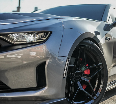 Фото дисков MRR M755 на Chevrolet Camaro VI