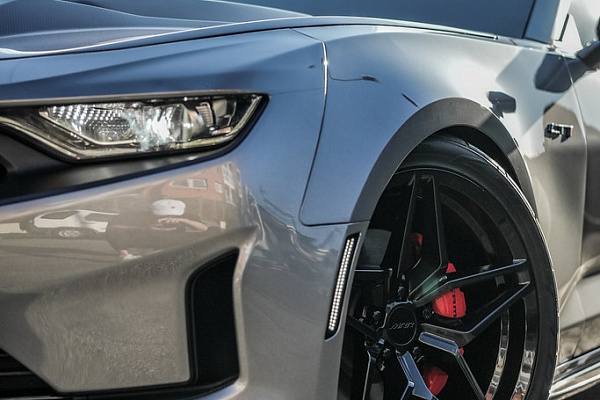 Фото дисков MRR M755 Черный глянец на Chevrolet Camaro VI