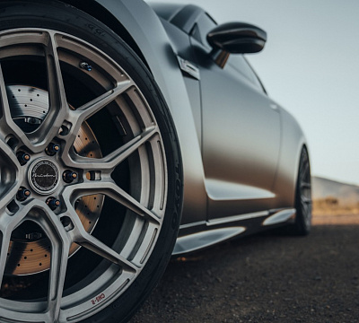 Фото дисков Brixton Forged CM5-R на Nissan GT-R