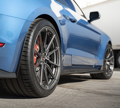Фото дисков Vossen M-X2 на Ford Mustang VI