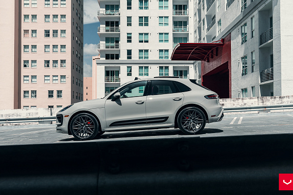 Фото дисков Vossen HF-7 Сатиновый графит на Porsche Macan I