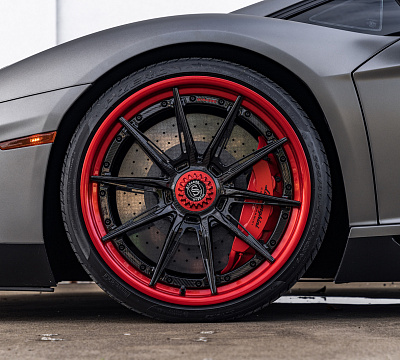 Фото дисков Strasse Wheels SV10-RS Performance на Lamborghini Aventador