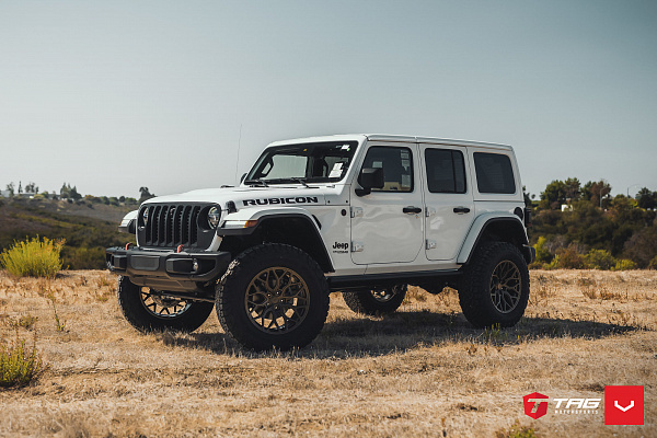 Фото дисков Vossen HF-2 Сатиновая бронза на Jeep Wrangler IV (JL)