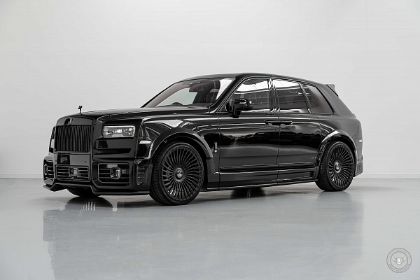 Фото дисков Vossen UV-5 Черный сатин на Rolls-Royce Cullinan