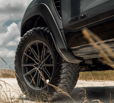 Фото дисков Vossen HF6-1 на Ram 1500 V