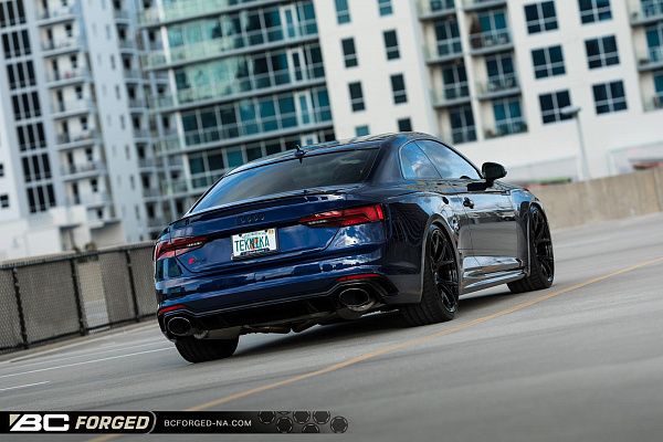 Фото дисков BC Forged RZ05 Черный глянец на Audi A/S/RS 5 (F5)