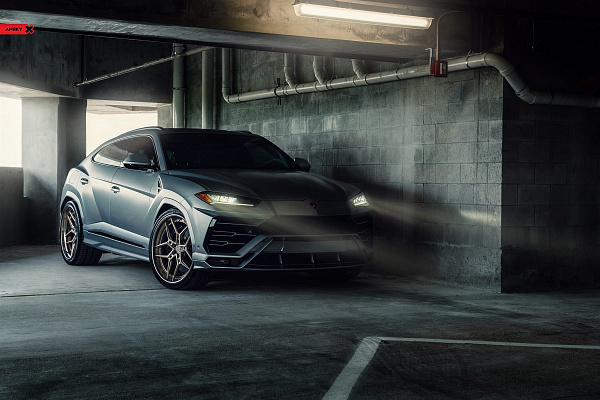 Фото дисков Anrky S3-X4 Глянцевая шампань на Lamborghini Urus