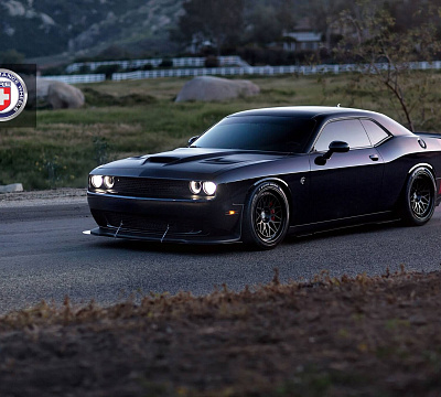 Фото дисков HRE 300 на Dodge Challenger III