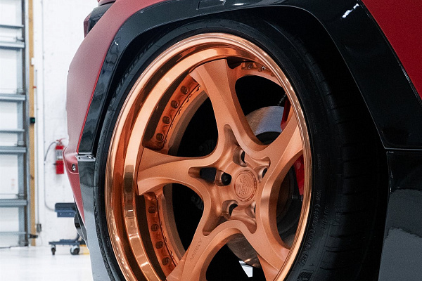 Фото дисков Anrky XR-305 Глянцевая медь на Chevrolet Corvette C8