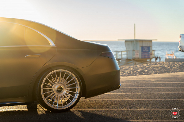 Фото дисков Vossen S17-13 Глянцевый лак на Mercedes-Benz S-Class (W223)