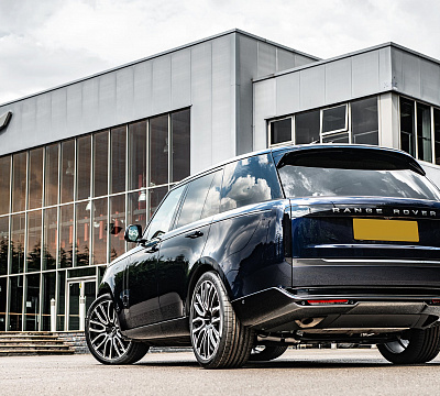 Фото дисков Kahn Pace Car на Range Rover V