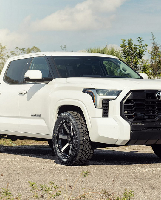 Фото дисков 4P63 на Toyota Tundra III