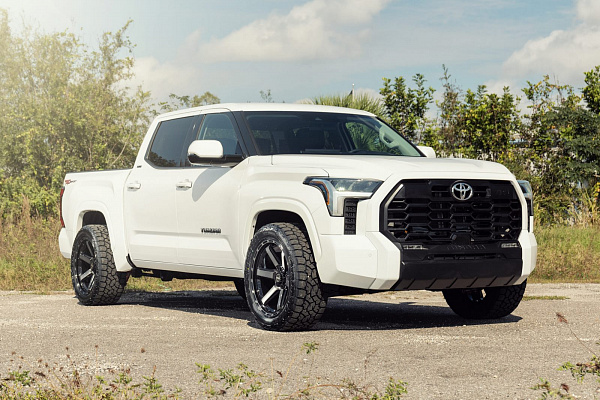 Фото дисков 4PLAY 4P63  на Toyota Tundra III