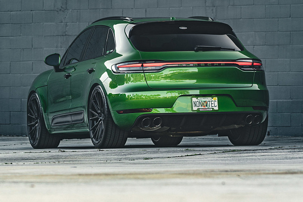 Фото дисков Vossen HF-4T Черный сатин на Porsche Macan I
