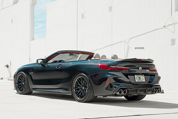 Фото дисков Strasse Wheels SV10M Track Другой цвет на BMW 8/M8
