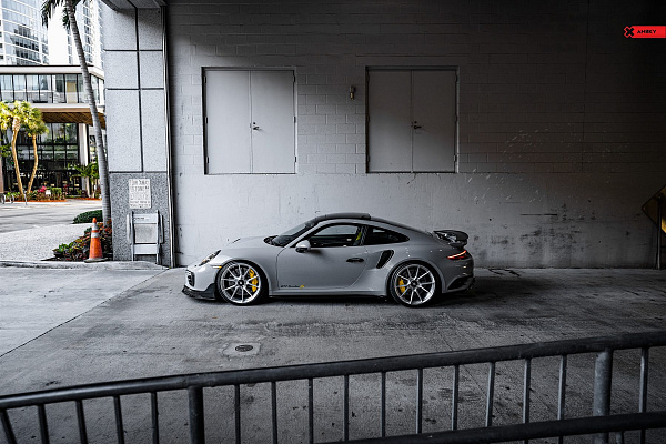 Фото дисков Anrky AN12 Глянцевый лак на Porsche 911 VII