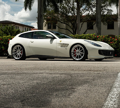 Фото дисков Anrky AN28 на Ferrari GTC4Lusso