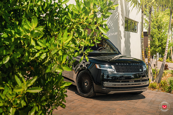 Фото дисков Vossen S17-16 Черный глянец на Range Rover V