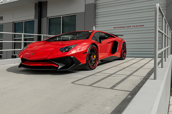 Фото дисков Strasse Wheels SM5R Deep Concave FS Другой цвет на Lamborghini Aventador