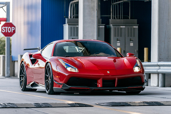 Фото дисков Strasse Wheels SV5 Deep Concave FS Другой цвет на Ferrari 488