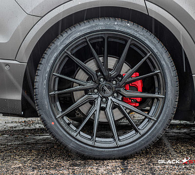 Фото дисков Vossen HF-4T на Audi Q8