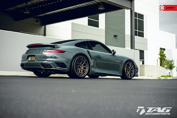 Фото дисков Anrky AN30 Сатиновый графит на Porsche 911 VII
