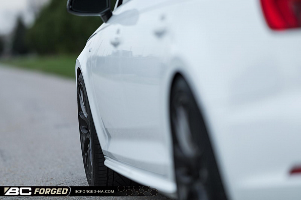 Фото дисков BC Forged RS40 Глянцевый темный лак на Audi A/S/RS 4 (B9)