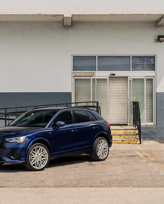 Фото дисков HF-7 Серебро на Audi Q3 (F3)