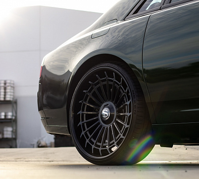 Фото дисков Savini SL7 на Rolls-Royce Ghost I