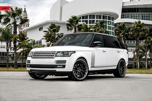 Фото дисков Anrky AN30 Черный сатин на Land Rover Range Rover IV