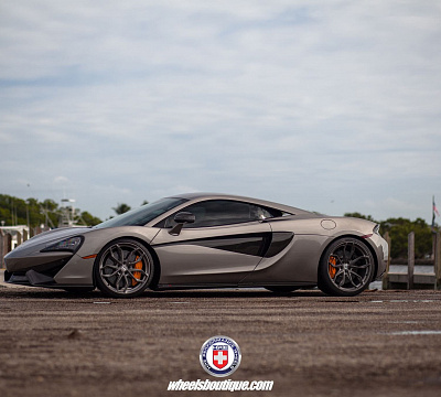 Фото дисков HRE P201 на McLaren 570S