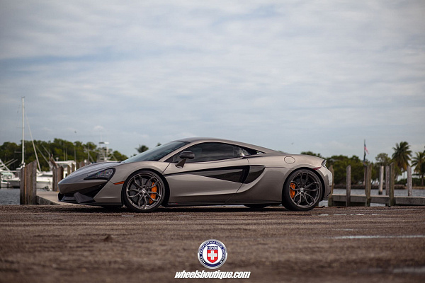 Фото дисков HRE P201 Сатиновый темный лак на McLaren 570S