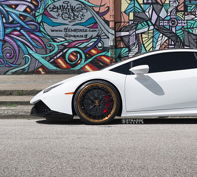 Фото дисков Strasse Wheels SV10M Deep Concave FS на Lamborghini Huracan
