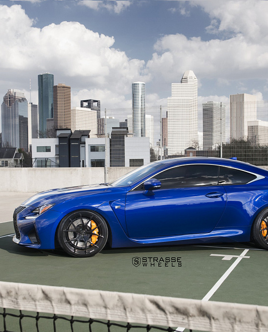 Фото дисков SM5R Deep Concave Monoblock Черный глянец на Lexus RC