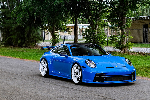 Фото дисков Anrky AN27 Белый глянец на Porsche 911 VIII