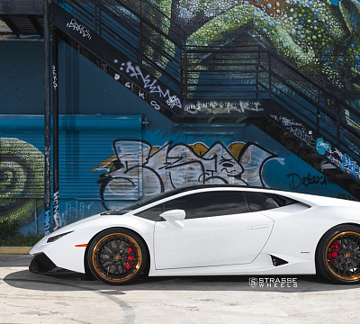 Фото дисков Strasse Wheels SV10M Deep Concave FS на Lamborghini Huracan