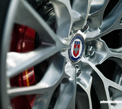 Фото дисков HRE S200 на Ferrari California