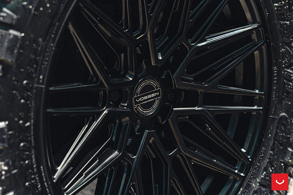 Фото дисков Vossen HF6-5 Черный сатин на Ford Bronco