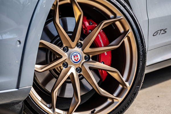 Фото дисков HRE P201 Сатиновое темное золото на Porsche Cayenne III