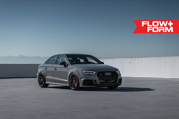 Фото дисков HRE FF11 Глянцевый графит на Audi A/S/RS 3 (8V)