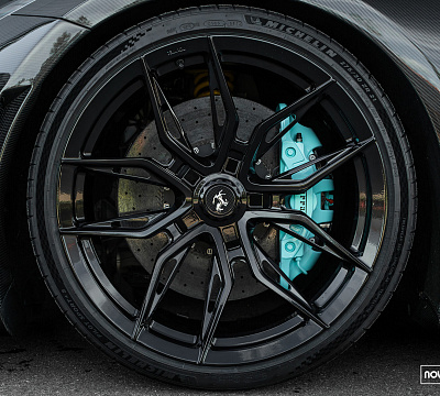 Фото дисков NOVITEC NF11 на Ferrari 812