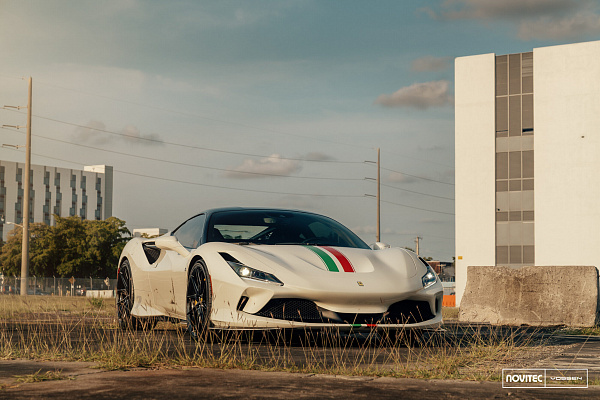 Ferrari F8